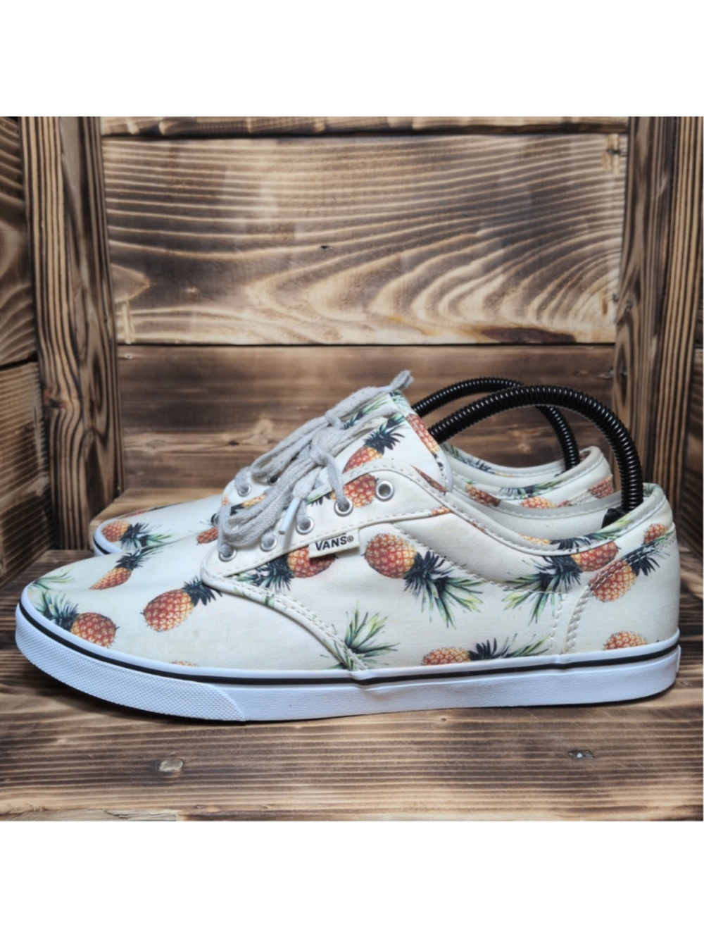 Vans Atwood Low Pineapple Print Sneakers Womens 10 White Canvas Shoes 721356
